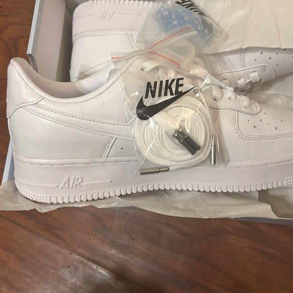 Size 10 men’s low top Air Force 1 collection - Picture 3 of 4